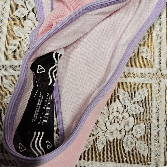 NWOT Size Zaful Pink and Lavender Ribbed Tie-Side Bikini Swimsuit - Picture 7 of 9